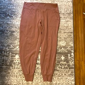 Lululemon align joggers 28